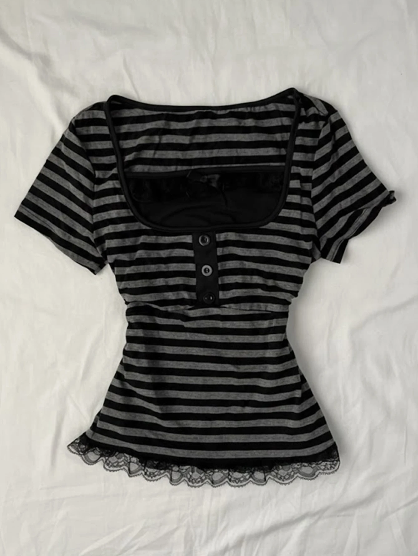 Y2k Emo Women Streetwear Stripe Graphic Acubi T-shirt Crop Tops Short Sleeve Aesthetics Harajuku Goth Grunge 2000s Alt Clothes