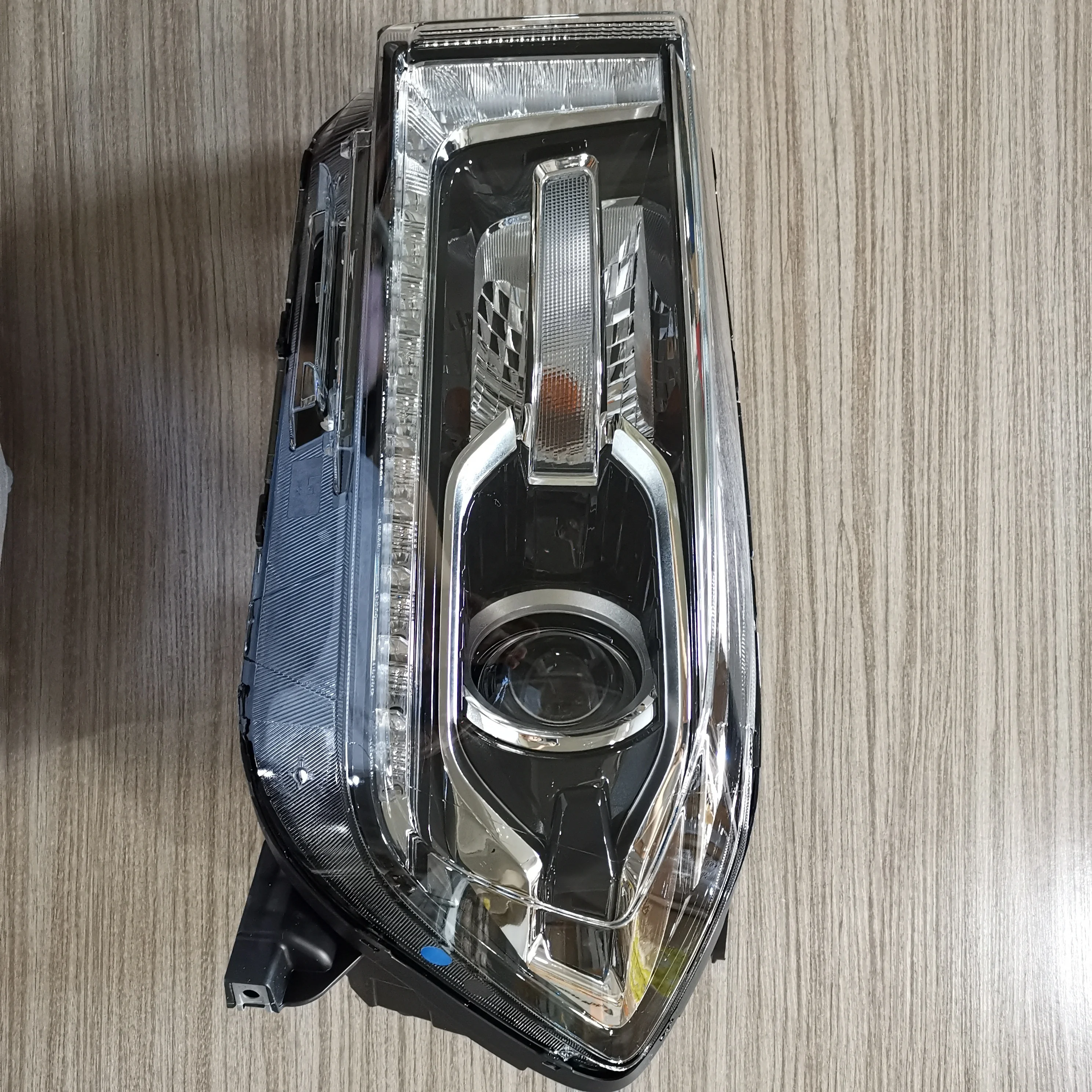 SAIC MAXUS T60 Original High configuration headlights C00054033 C00054034