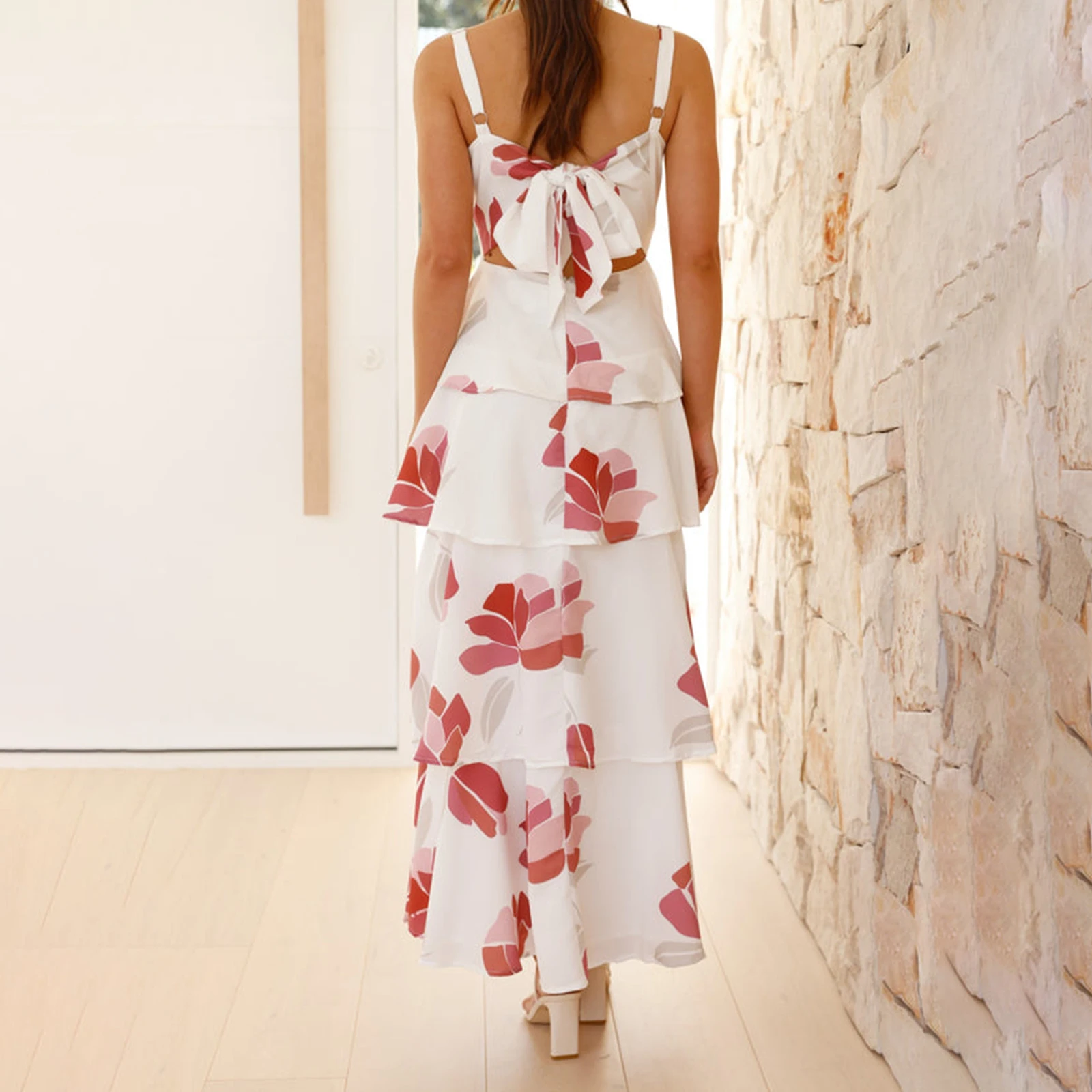 Robe longue à plusieurs niveaux pour femmes, imprimé Floral, sans manches, camisole, à nouer dans le dos, à volants, pour la plage, décontractée, 2025