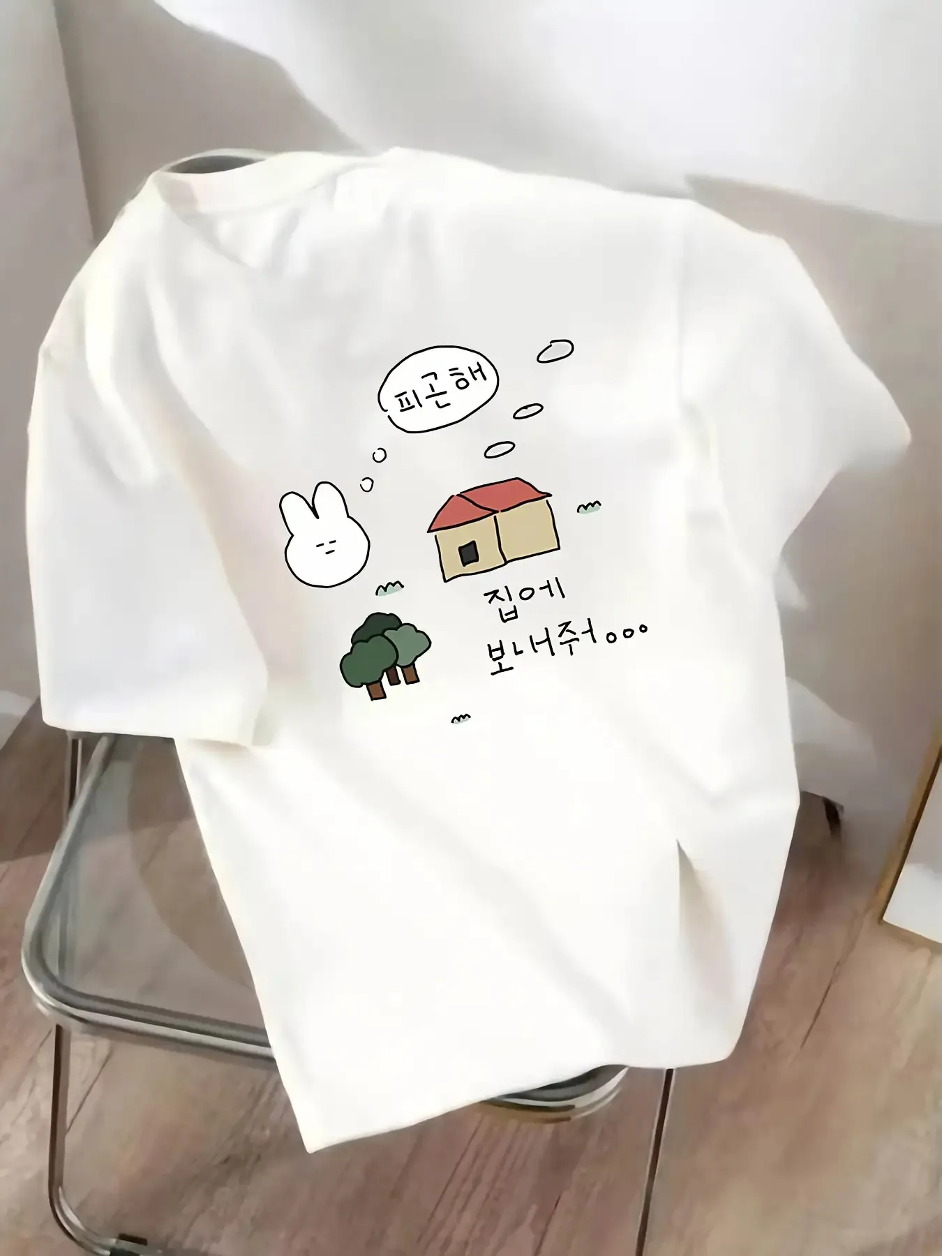 Women's Japanese Animation Graphic T-Shirt - Cute Rabbit 