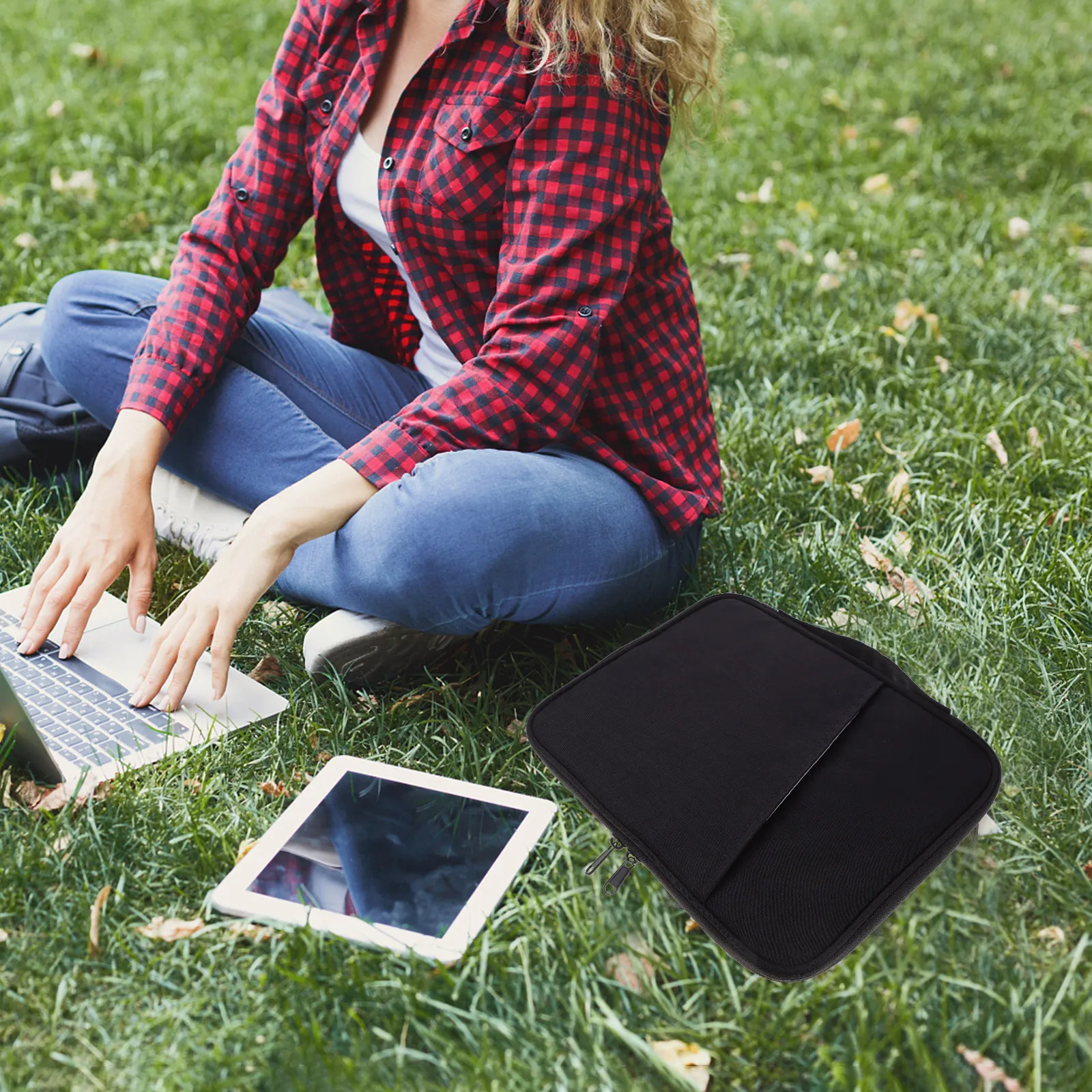 

Tablet Carrying Case with Handle Lightweight Compact Design for Daily Commute School Office Use Tablet Storage Bag Sleeve