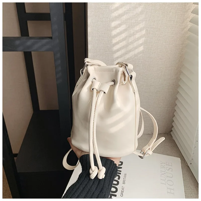 PU Soild Bucket Crossbody Bags String Compact Simple Versatile Shoulder Bags for Women 2024 Fashion Hot Sale Bolso De Cubo