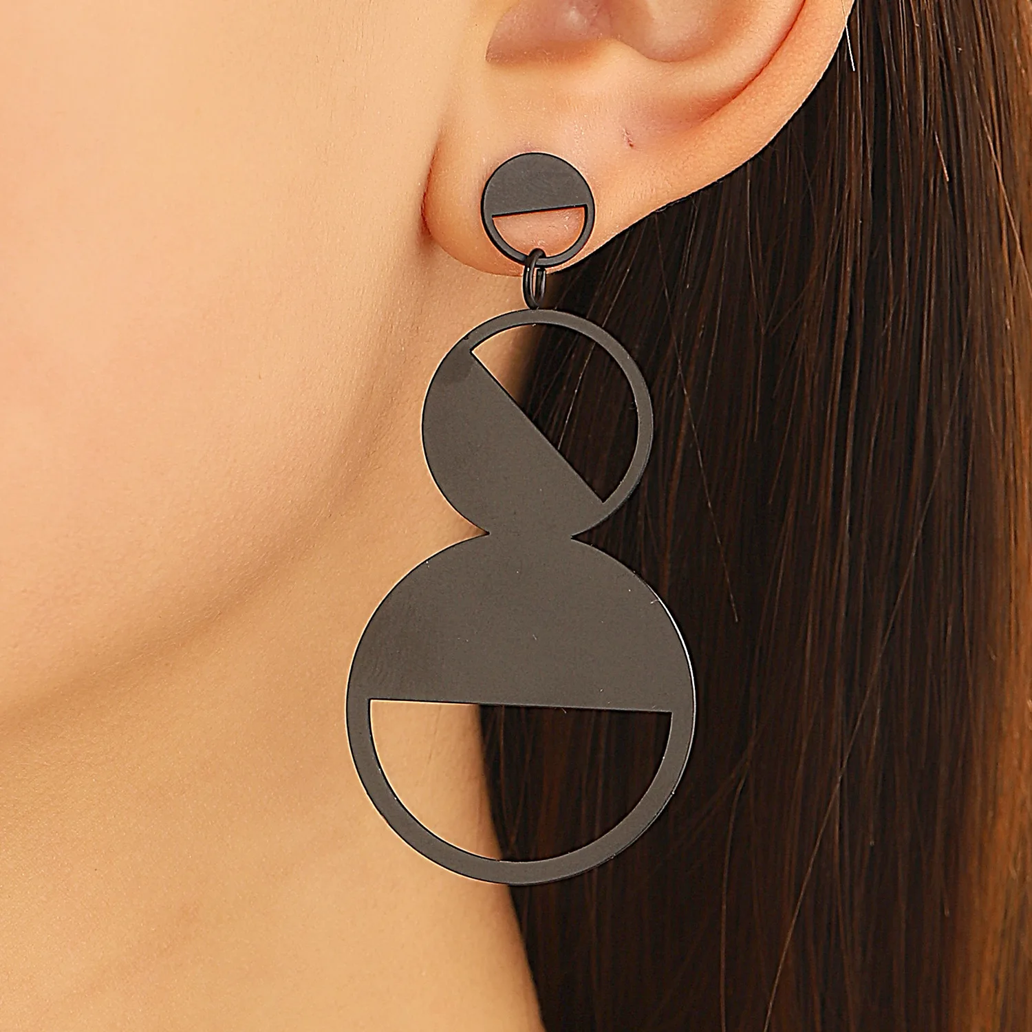Vintage Big Gold Color Long Circle Drop Earrings For Women Metal Earing Jewelry 2026 Trending Women's Exaggerated Round Earrings