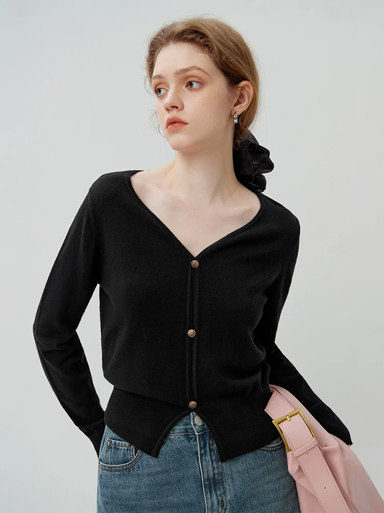 FSLE Casual Elegant Cozy Sense Big V-neck Sweater for Women Autumn 2023 New All-match Solid Color Bottoming Shirt Female