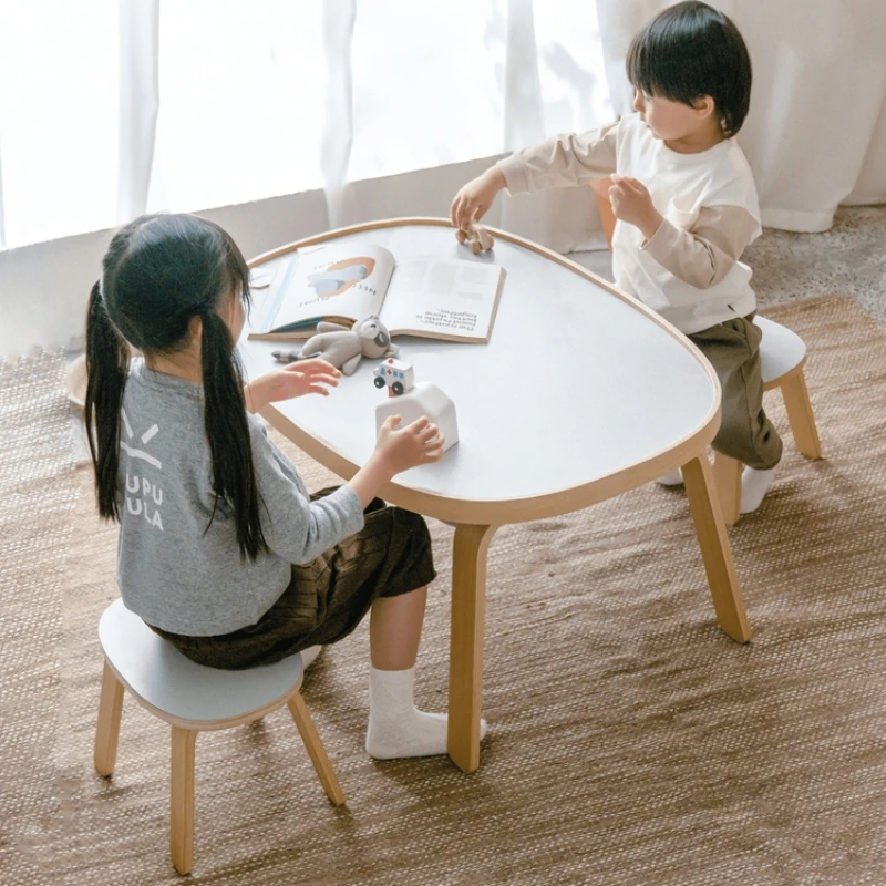 

A few tables children's play table small stool oval coffee table living room modern and simple