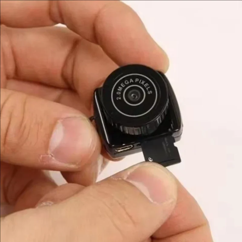 Y2000 HD Outdoor Sports Mini DV Camcorder Portable Video Recorder Security Sports Super Keychain 480P Invisible DVR Video Shooti