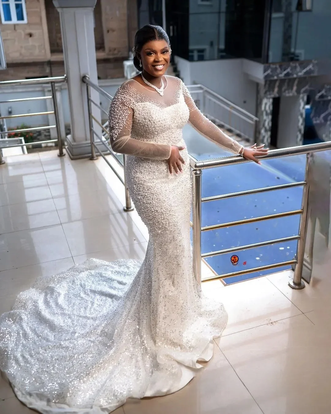 Maßgeschneidertes Meerjungfrau-Hochzeitskleid in Übergröße, Brautkleider für die Braut, transparente Illusion, lange Ärmel, Perlen, Kristalle, Perlen und Pailletten