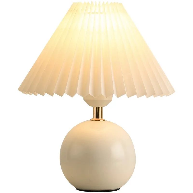 

High-end light luxury bedroom night light Nordic creative ins ceramic atmosphere decorative desk lamp