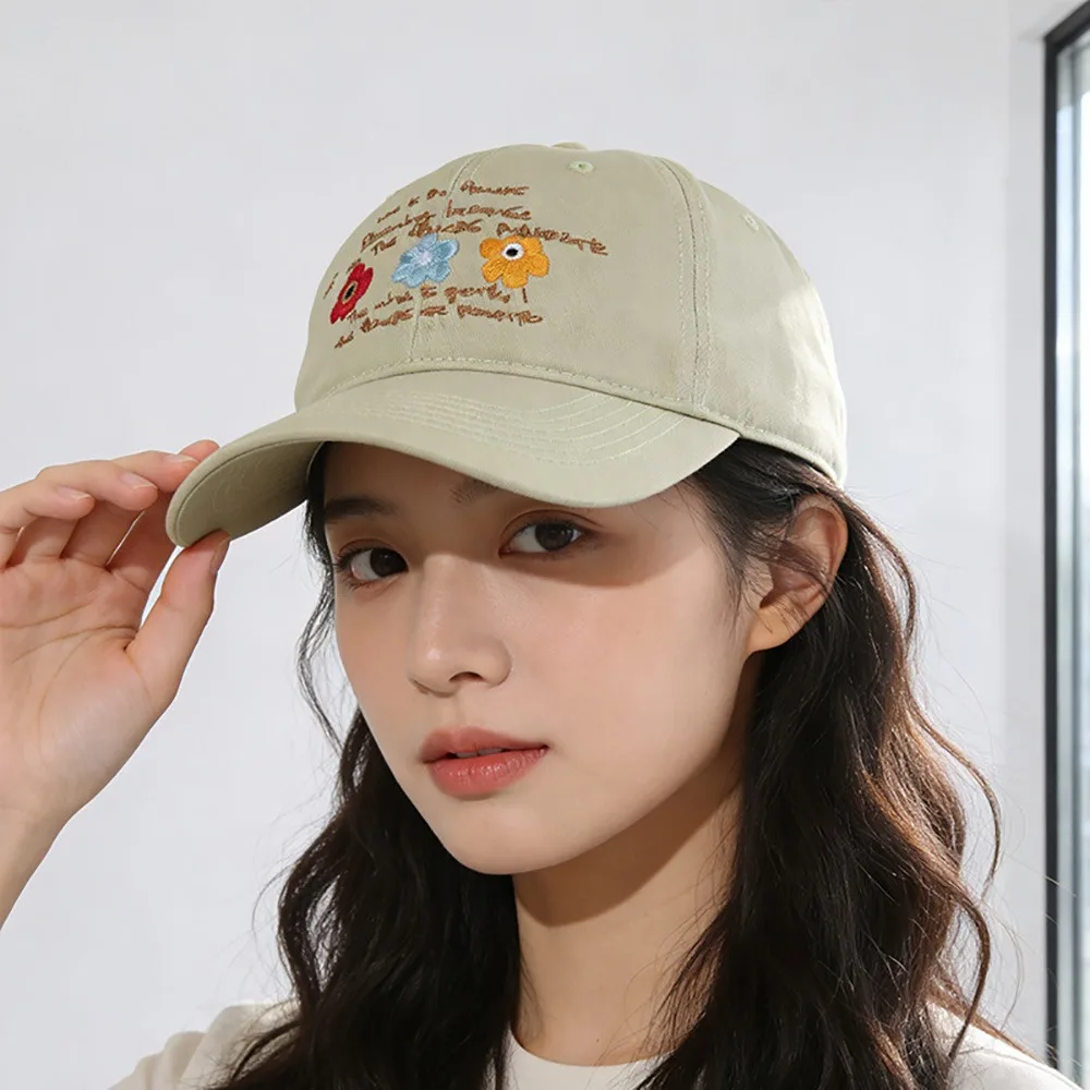 

Multicolor Flat Cap Flower Embroidery Adjustable Head Circumference Sports Hat Adjustable Buckle Baseball Cap Sports Activities