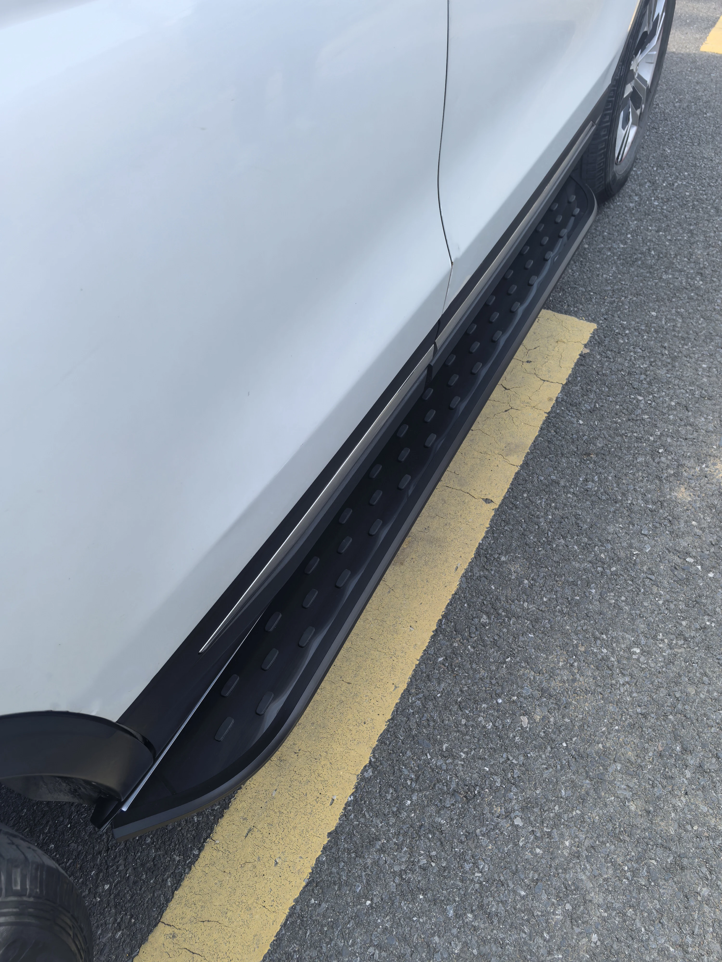 2 قطعة مناسبة لسيارة رينج روفر فيلار 2018-2025 لوحات تشغيل من الألومنيوم خطوات جانبية تصميم مضاد للانزلاق ونمط خارجي محسن #6