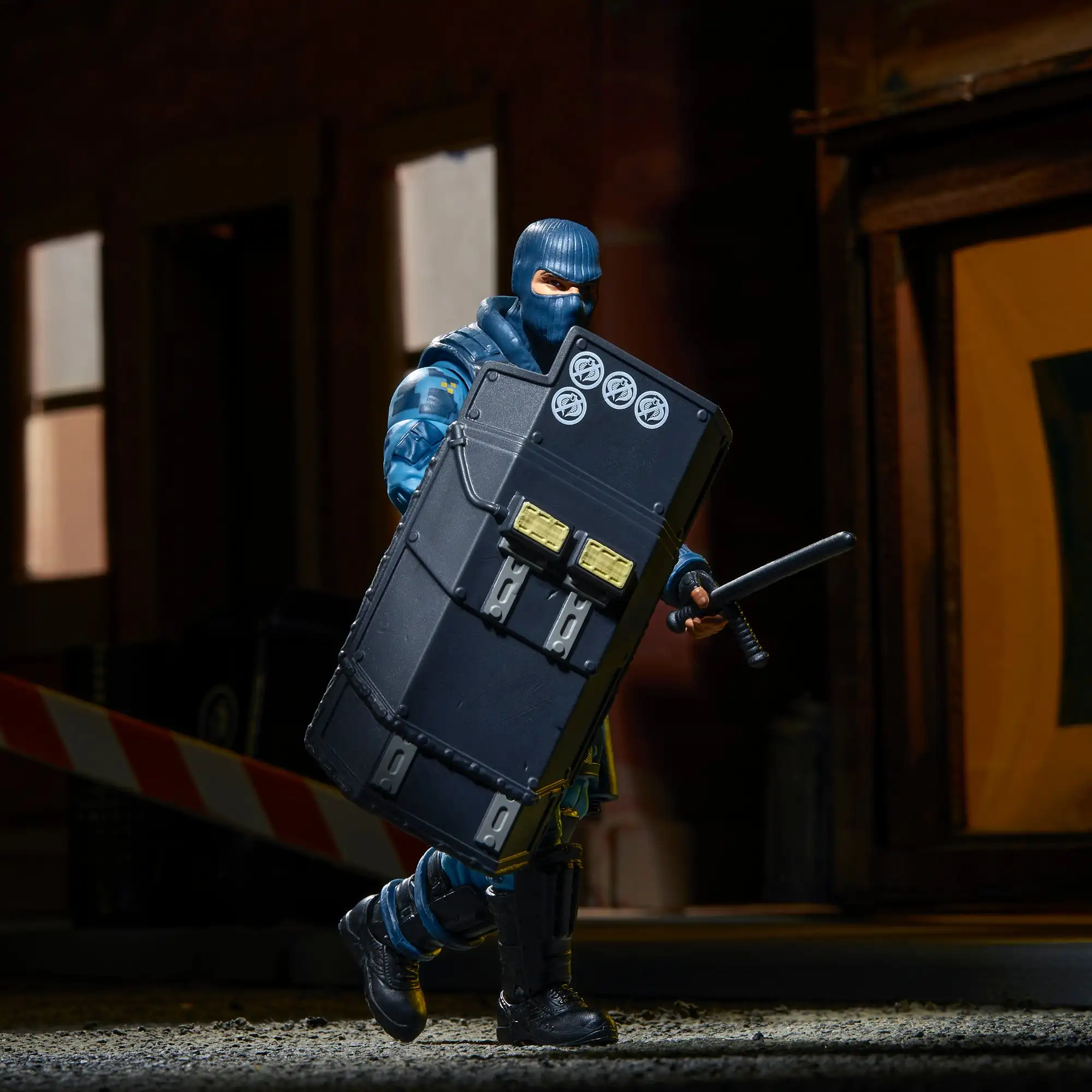 Hasbro G.I. Joe Classified Series Jason “Shockwave” Faria, 105 6-inch (150 mm) scale Action Figure Includes 9 accessories