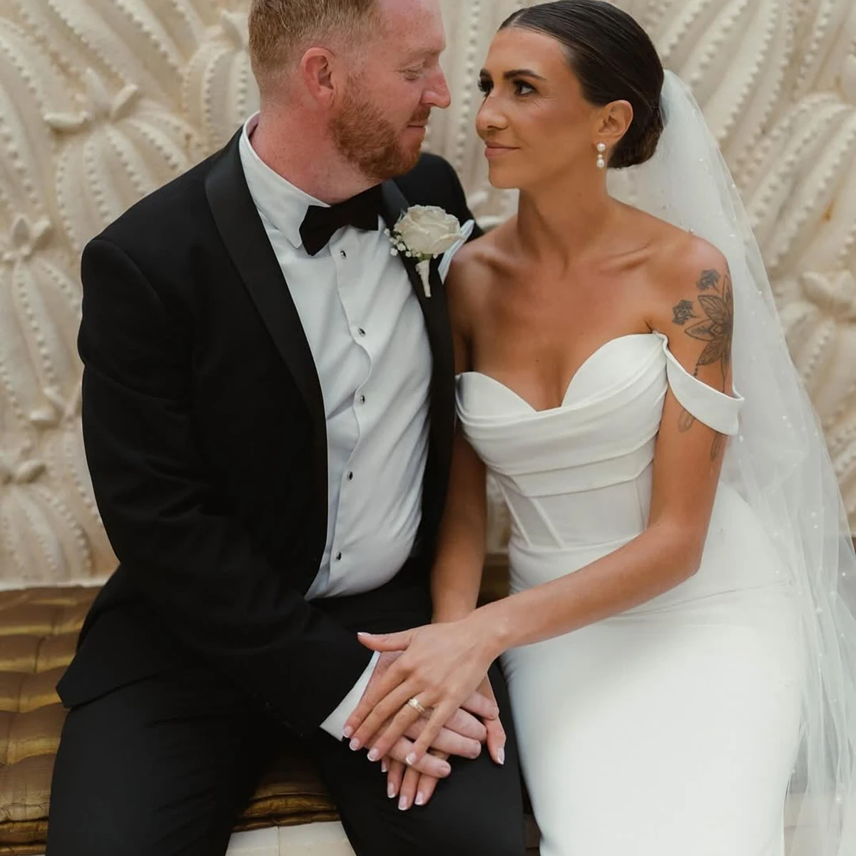 Detachable Off Shoulder Straps Sheath Crepe Wedding Dress Sweetheart Neckline Real Picture Customized Boned Zipper Bridal Gowns