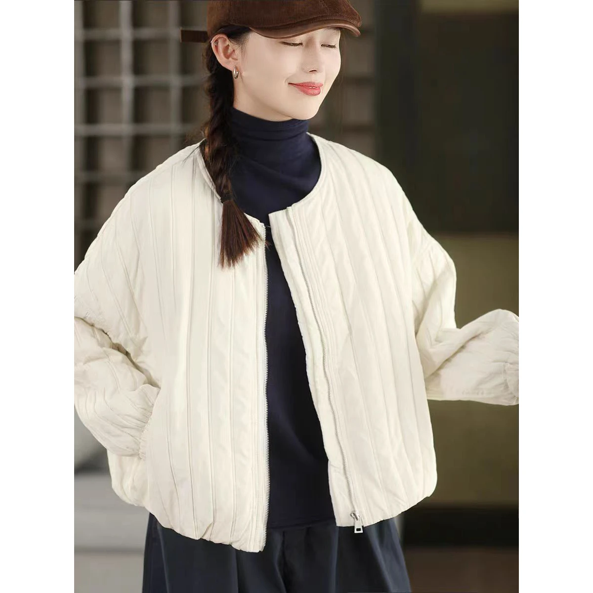 

Хлопковая куртка Thiened для женщин: ретро-стиль, на молнии, с круглым вырезом, теплая, универсальная, простая, однотонная.