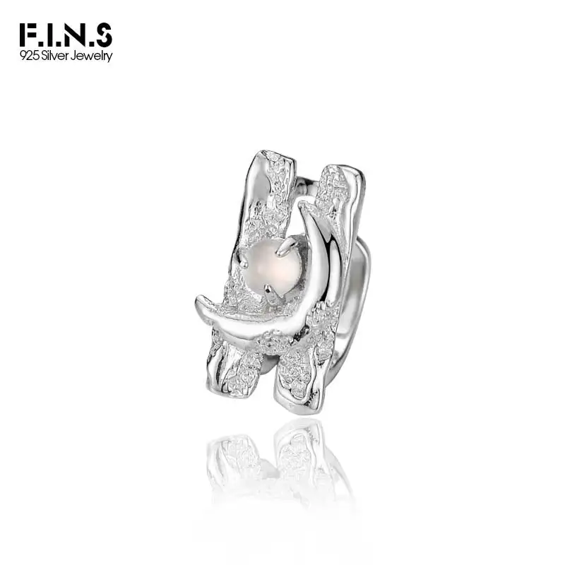 F.I.N.S 1PC Korean S925 Sterling Silver Irregular Moon Clip Earring For No Ear Hole Luxury Agate Catilage Fine Earcuff Jewelry