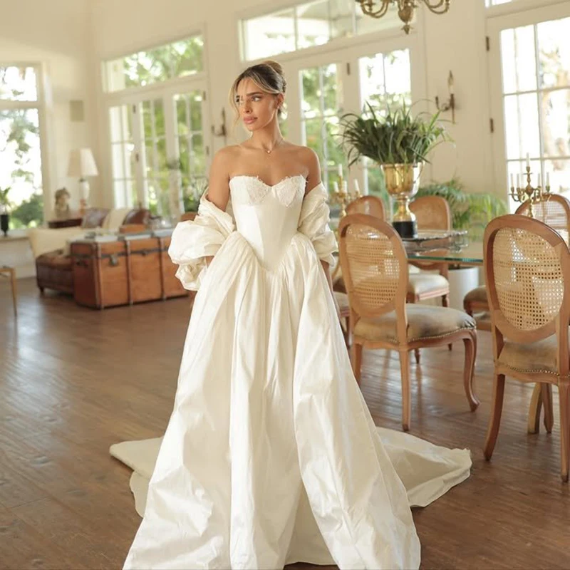 Eightree-vestidos de novia blancos de corte en A, chal de encaje con forma de corazón, tren de barrido, vestido de novia Formal, vestidos de fiesta de boda personalizados