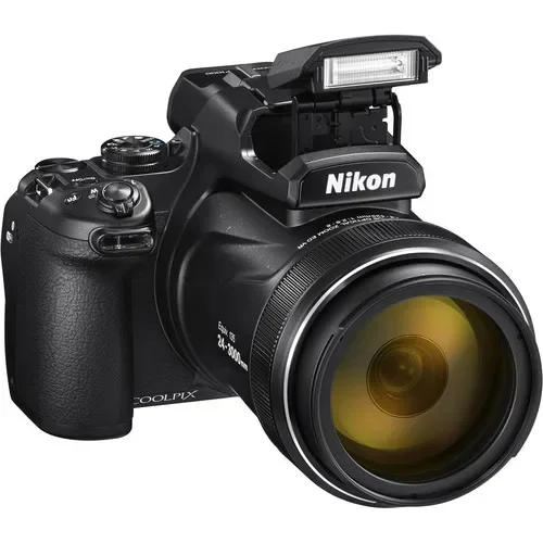 

Nikonn COOLPIX P1000 Digital Camera Deluxe Kit