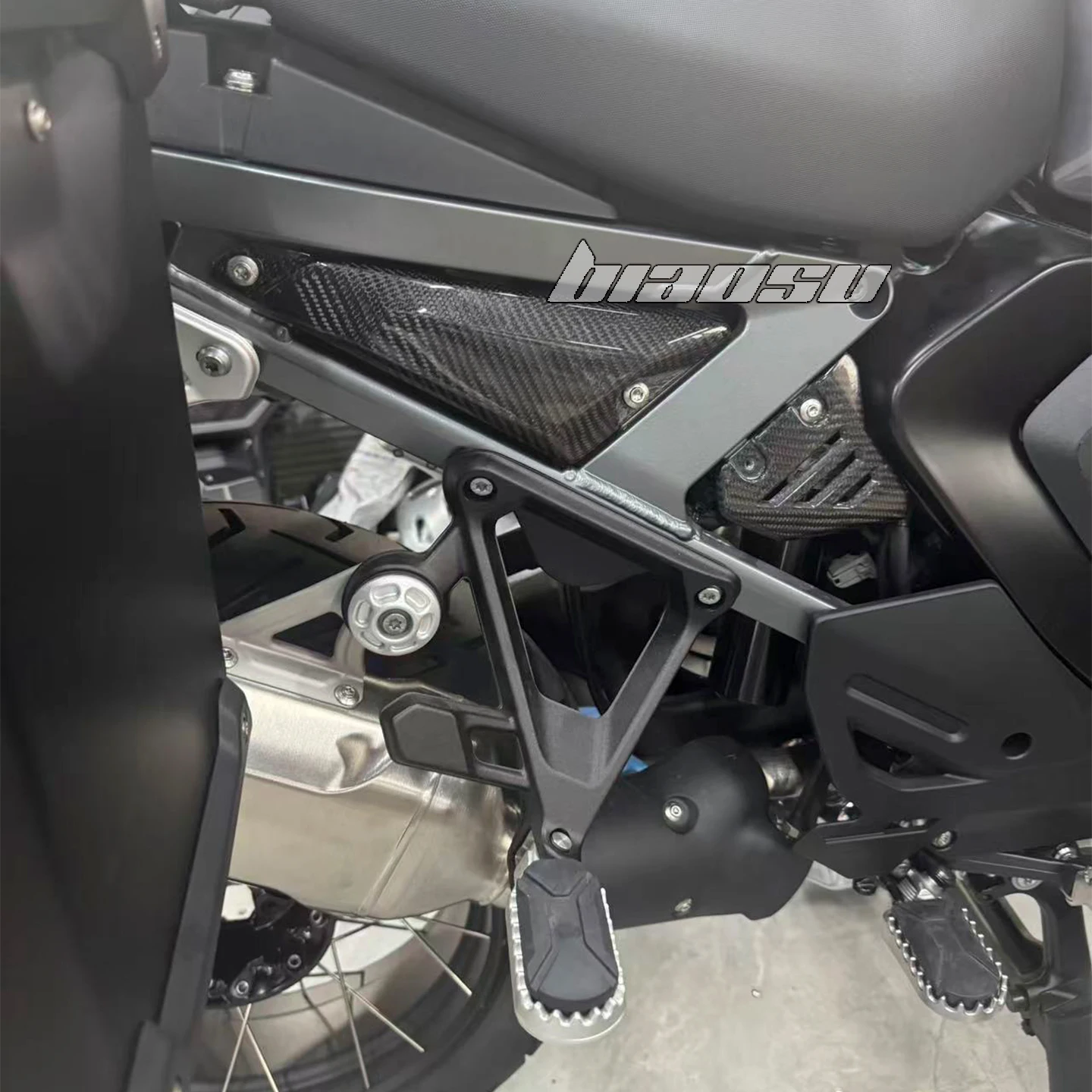 FOR BWM R1300GS ADV R1300 GS Adventure 2024-2025Motorcycle 100% Real Carbon Fiber Pedal Frame Filling Board Fuel Tank Side Panel