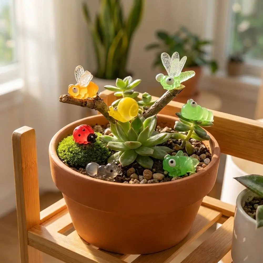 7PCS Cartoon Luminous Insect Ornament Resin Snail Mini Animals Figurines Dragonfly Glow In The Dark Ladybug Decoration Terrarium