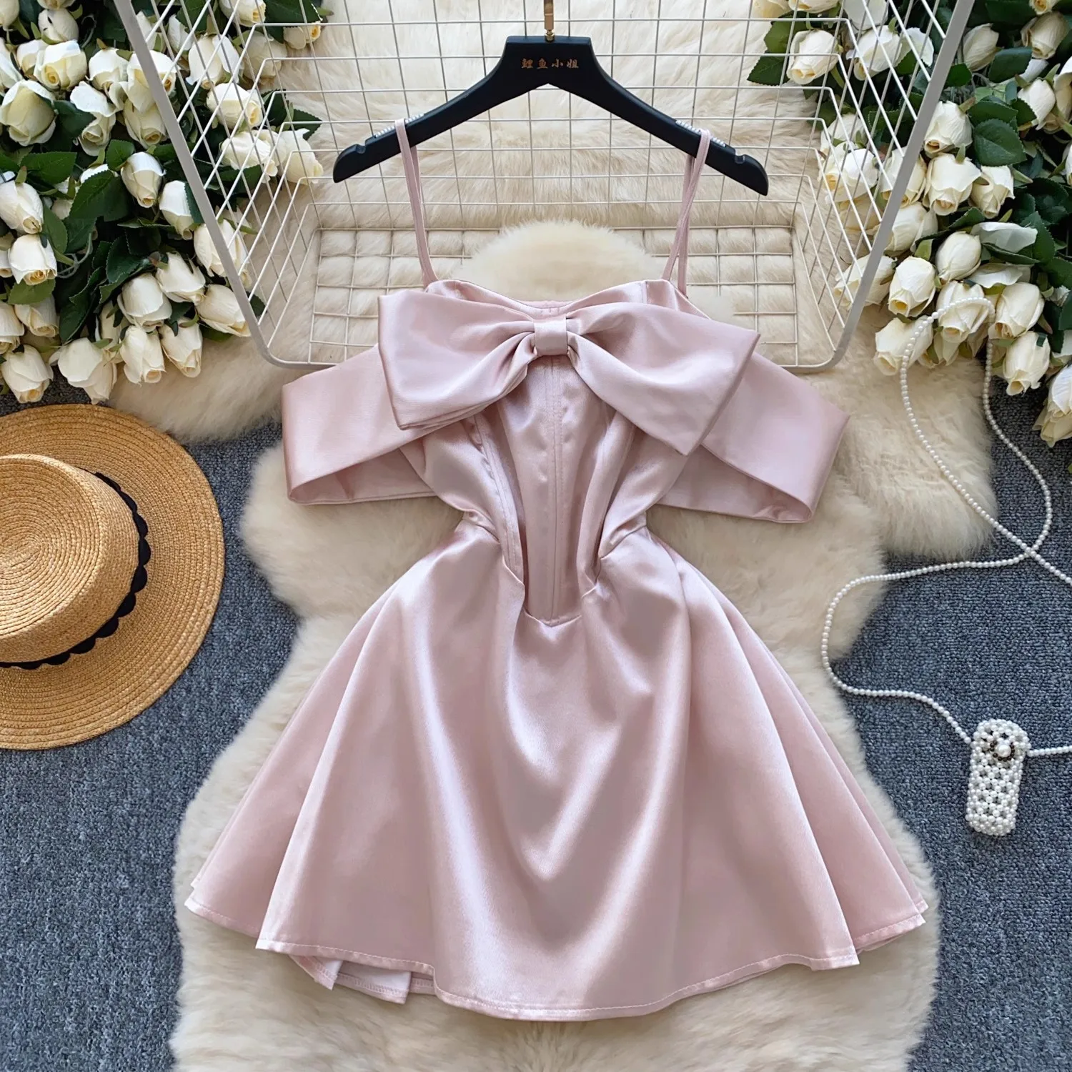 Designer Fashion Autumn Pink Large Bow Prom Party Mini Dress Sexy Women Spaghetti Strap Sleeveless Backless Short Slim Clothes