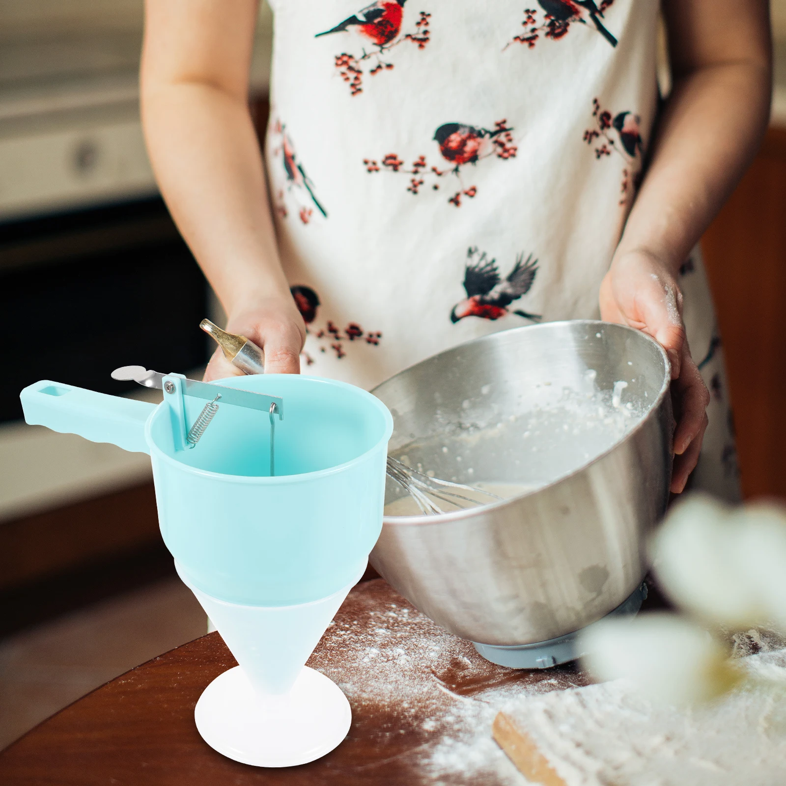 

Plastic Funnel Stand Reusable Baking Tool For Octopus Balls Pancake Cake Batter Dispenser Kitchen Syrup Grease Separator