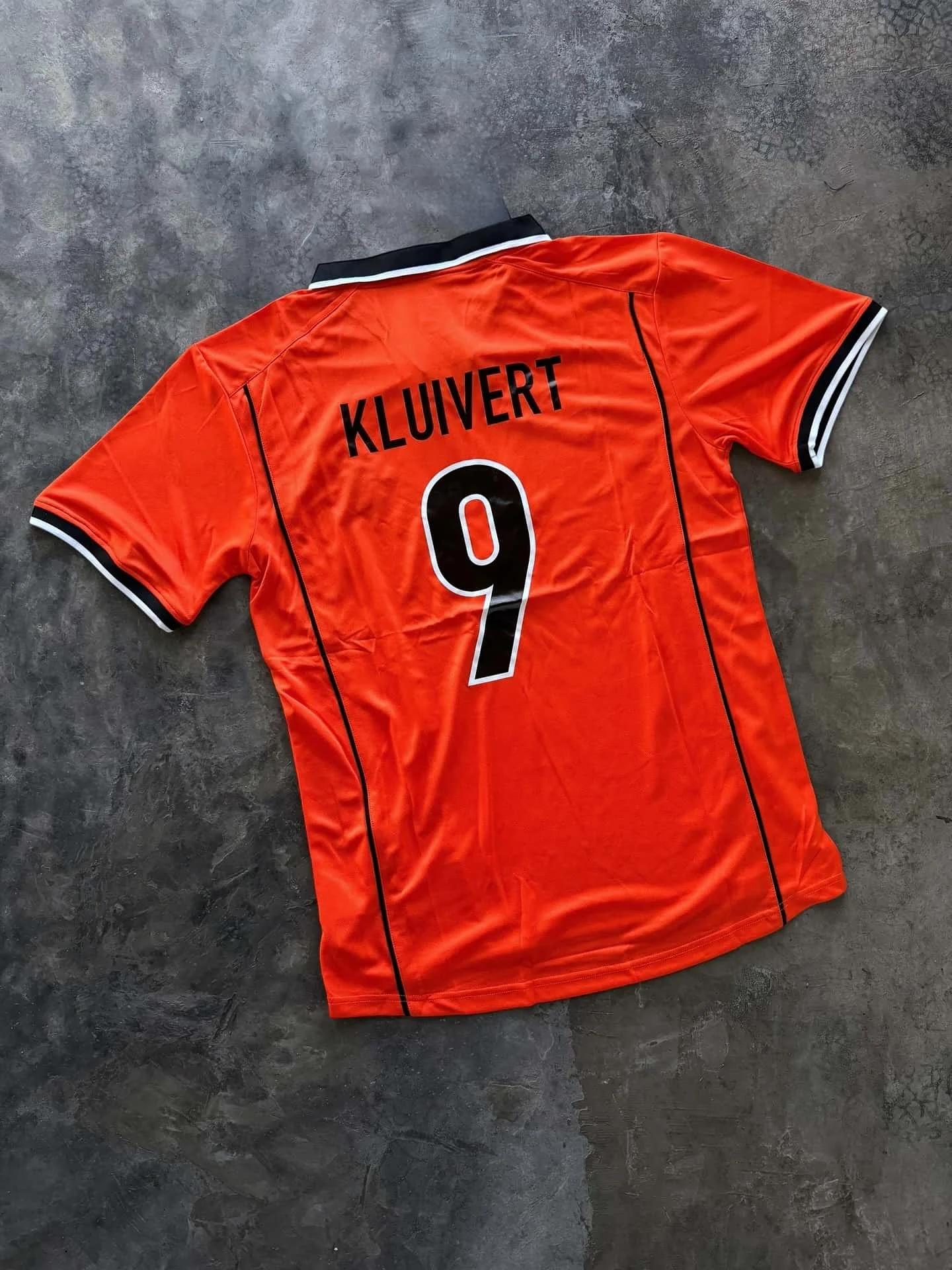 تي شيرت رائج البيع لتدريب كرة القدم والرياضة والجري والرجال والنساء نفس الأطفال ماص للعرق بأكمام قصيرة