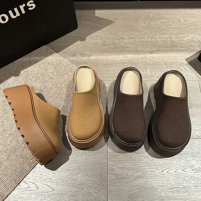 

2025 модные повседневные полутапочки для женщин, новые дизайнерские осенне-зимние туфли на платформе, женские однотонные тапочки, женские тапочки