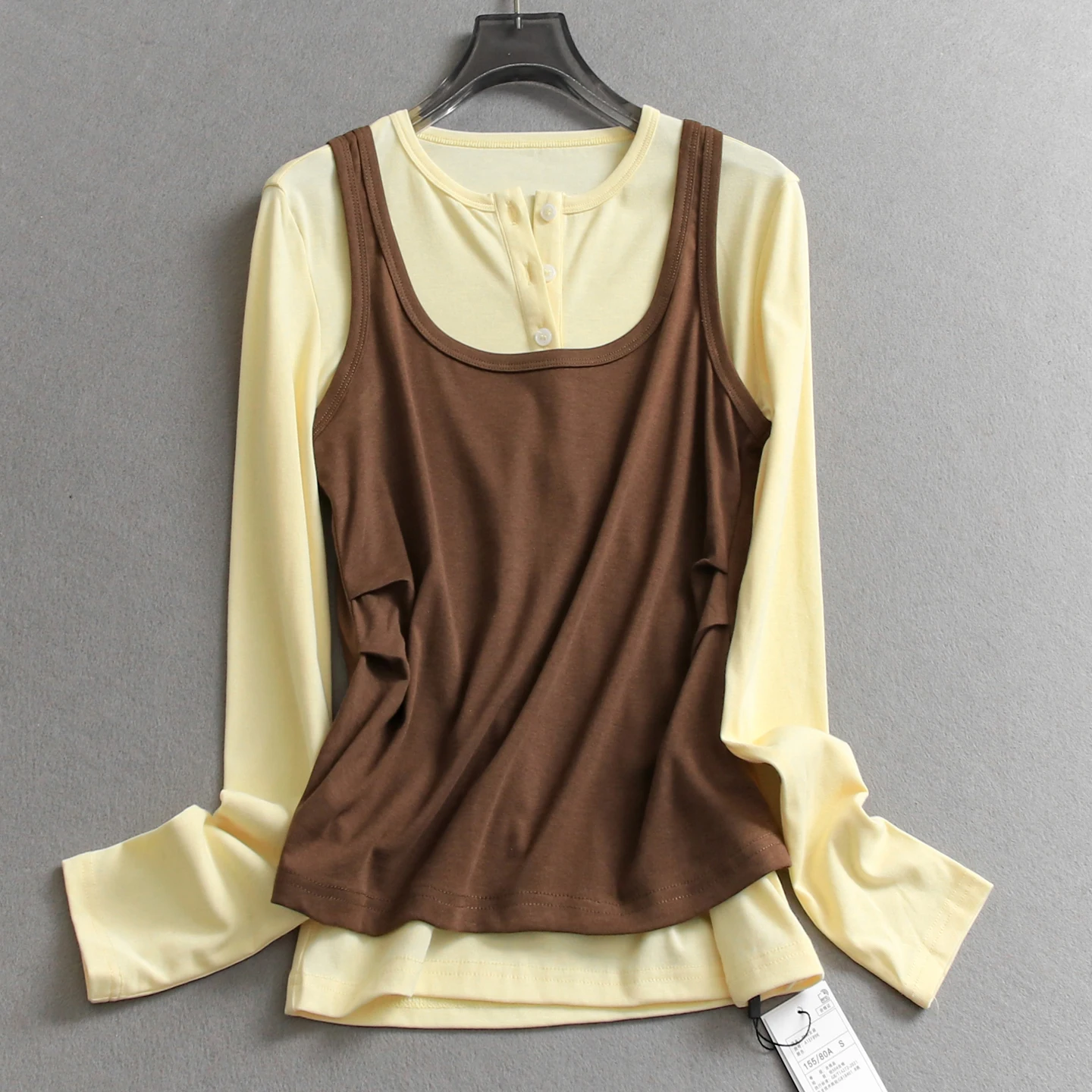 

Цветная блокирующая двухсекционная футболка с длинными рукавами и круглым вырезом, облегающие мягкие топы, жилет с квадратным воротником, женский универсальный комплект для поездок на работу