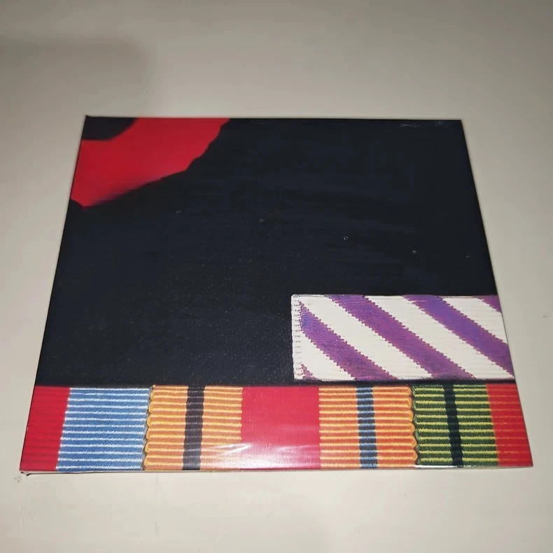 The Final Cut Progressive Rock Music CD, compleet album met 13 nummers, geweldige geluidskwaliteit voor persoonlijk luisterplezier en muziekcollectie.