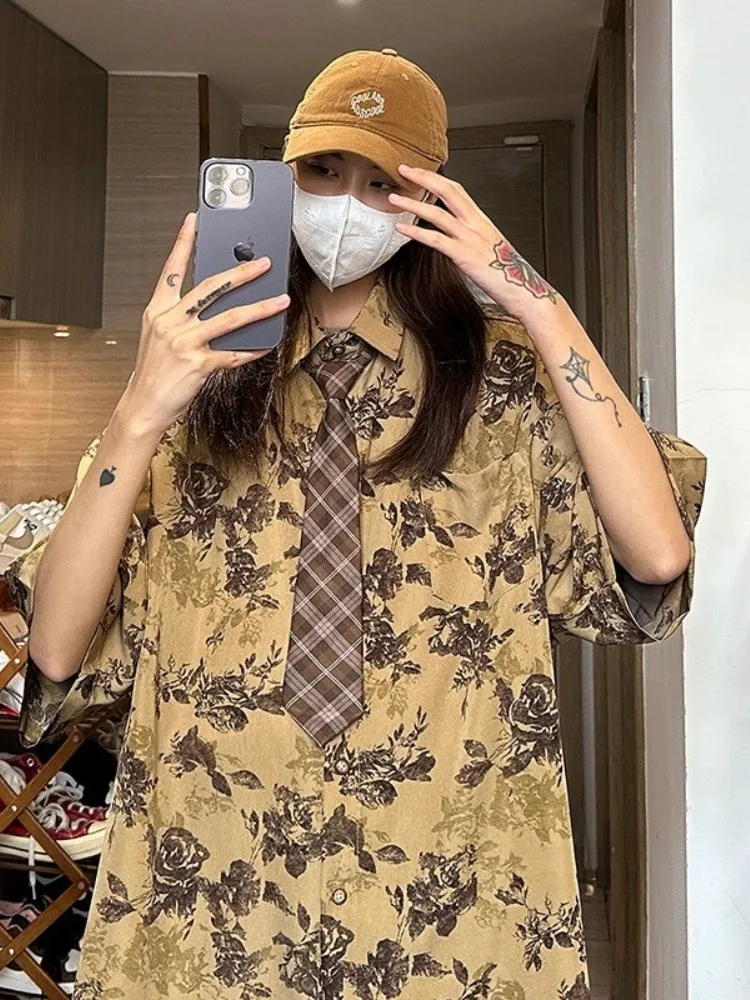 

Retro Hong Kong Sle Floral irt Summer Lightweight ort Sve Beach Casual Couple's Outerwear Thin Thin American Sle