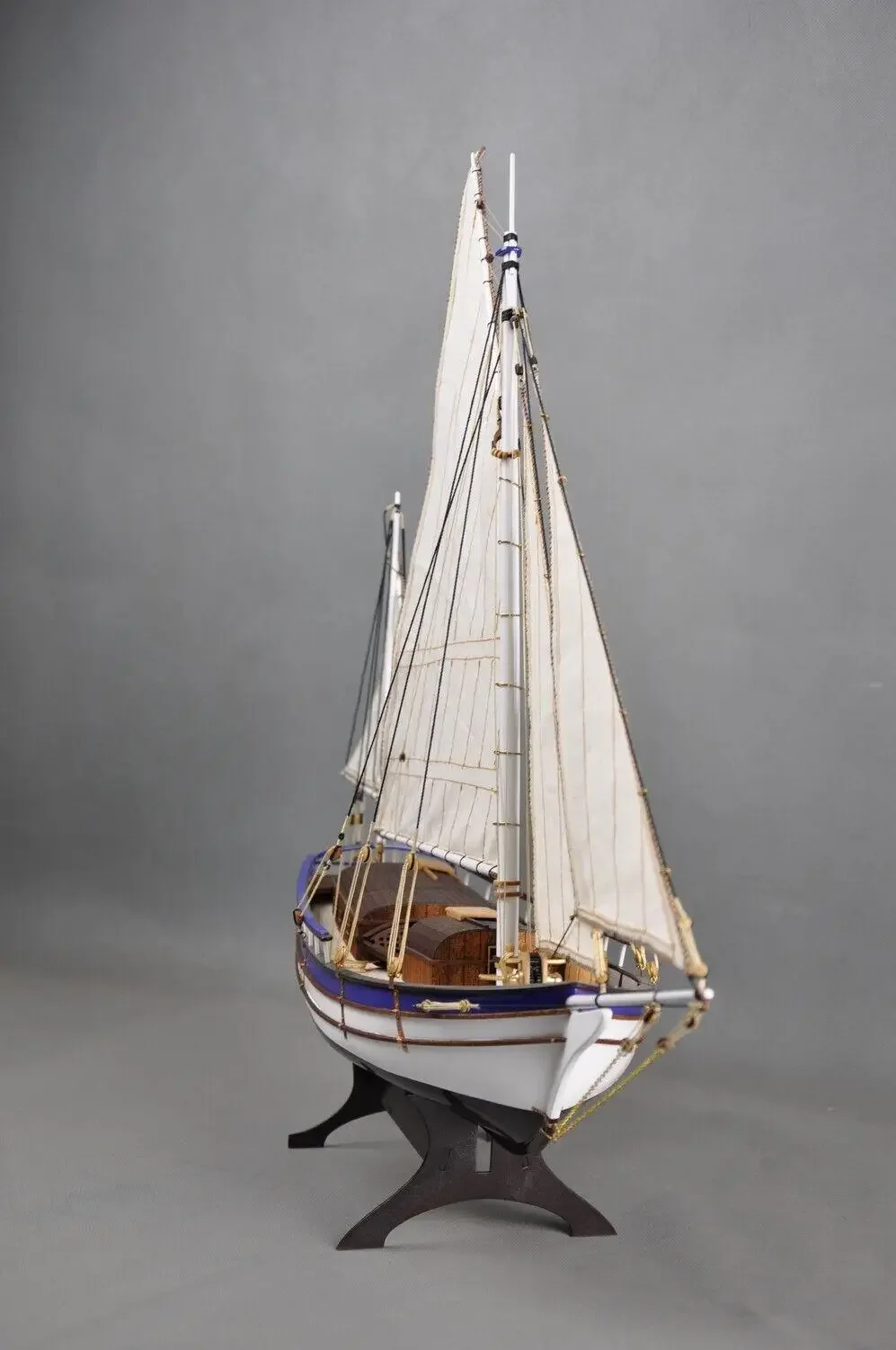 Spray Boston Sailboat Scale 1/30 666 mm Wood Model Ship Kit Yuanqing