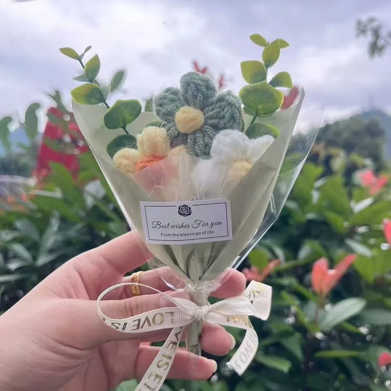 New Handmade Crochet Bouquet Knitted Artificial Flower Small Bouquet Gift for Wedding Birthday Party Home Desktop Decor Gifts
