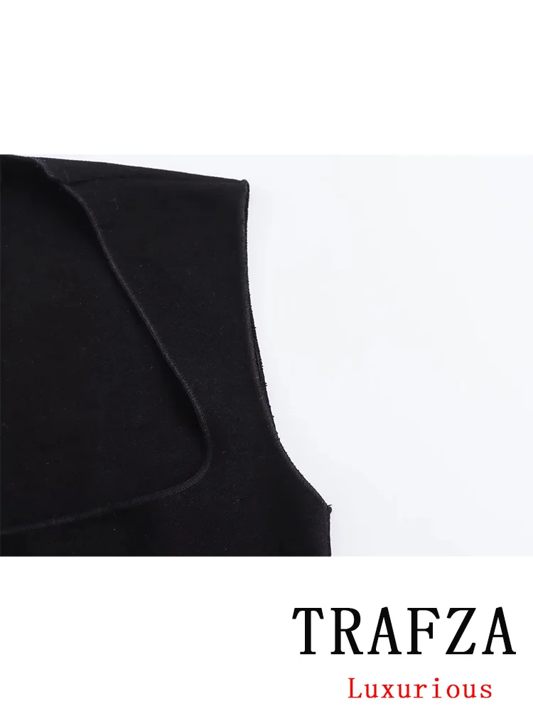 TRAFZA Vintage Chic Women Vest Solid Sleeveless Square Collar Knitted Short Sweaters Y2K Girl Fashion 2024 Autumn Female Tops