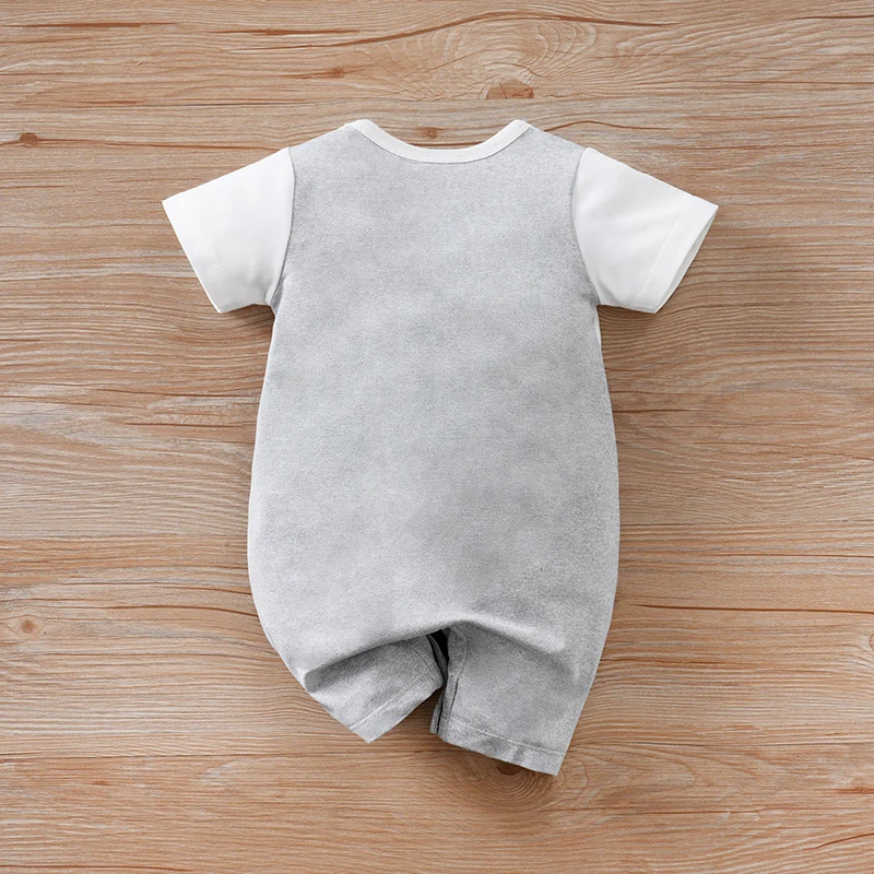 Newborn baby summer gray short-sleeved fake two-piece suspender musical lion round-neck bodysuit, soft and comfortable, suitabl