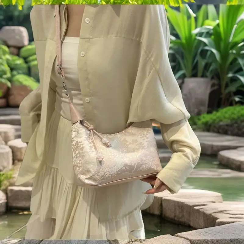 

Sweet Embroidery Shoulder Bag Nylon Texture Pearl Pendant Crossbody Bag Small Bucket Handbag Women Canvas Luxury Cheongsam Bag