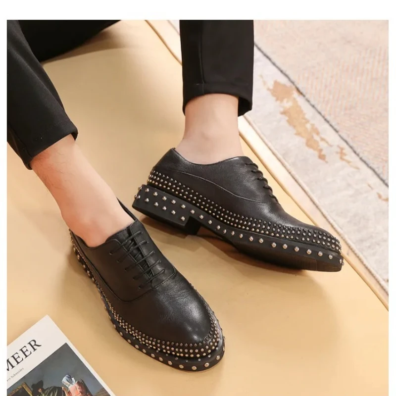 Men Studded Patent‑finish Genuine Leather Oxford Shoes 2026 Spring Autumn Lace‑up Rubber Sole Wedding Footwear Red Blue Black
