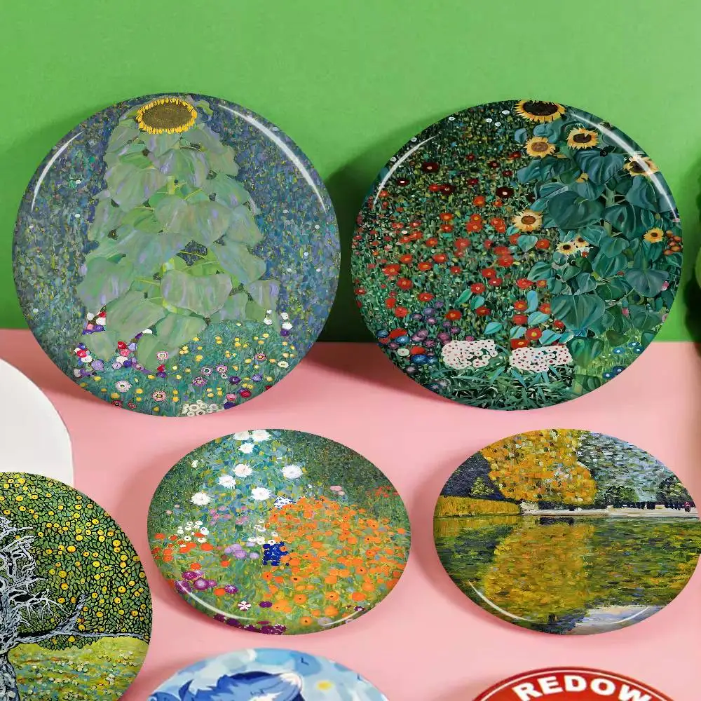 

Classic Art Gustav Klimt Soft Button Pin Round Metal Badge Lapel Pin Parts Gift Friends Kid Jewelry