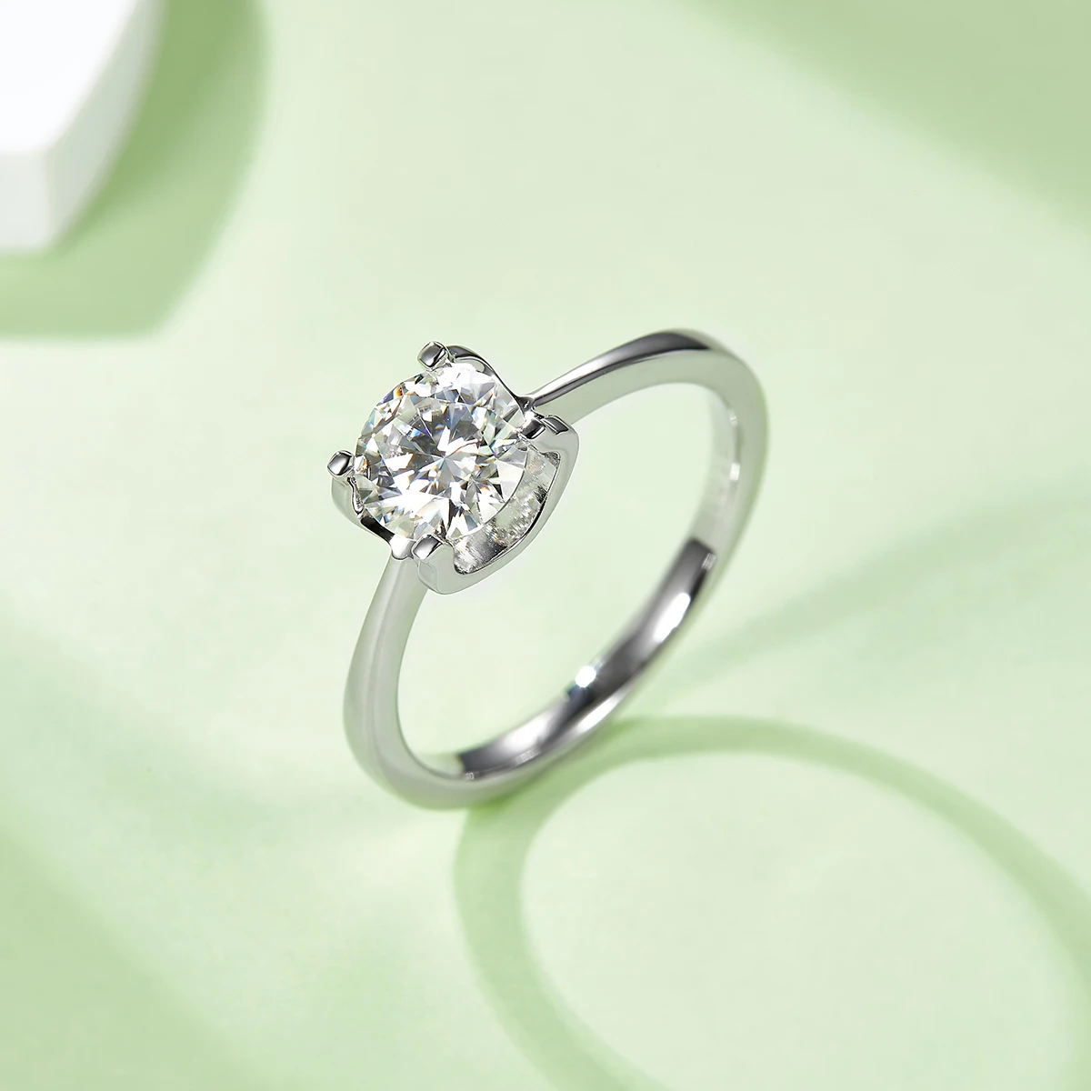 خاتم نسائي كلاسيكي Bull Head S925 مطلي بالفضة والبلاتين مويسانيتي 1 قيراط درجة D