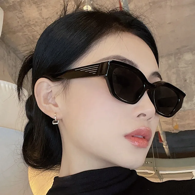 Retro Cat Eye Sonnenbrille Frauen Vintage Kleine Brillen Frauen/Männer Gläser Weibliche Luxus Marke Brillen UV400