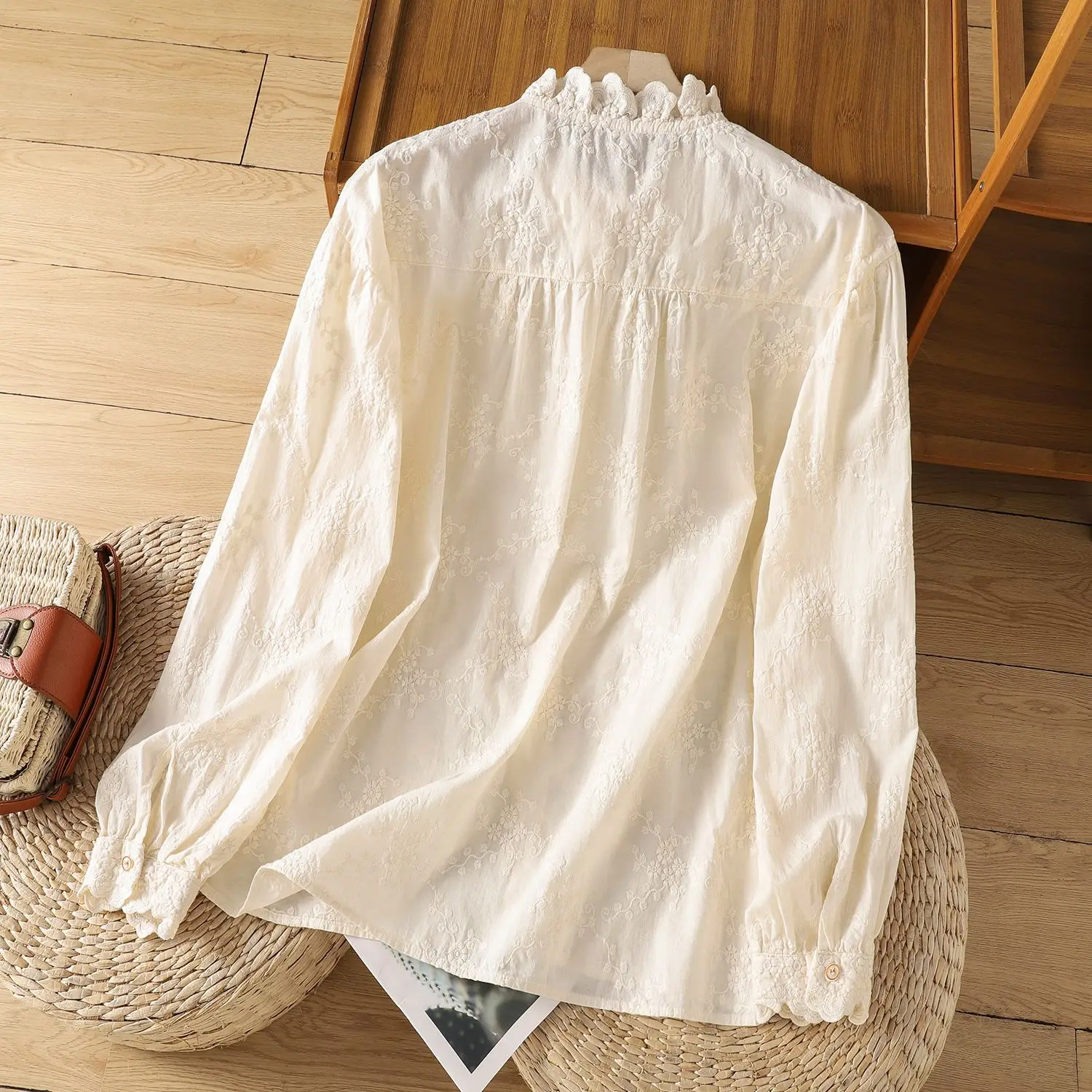 French Retro Lace Collar Embroidered Shirt for Women's Forest Style Literary Colorful Button Base Shirt Top