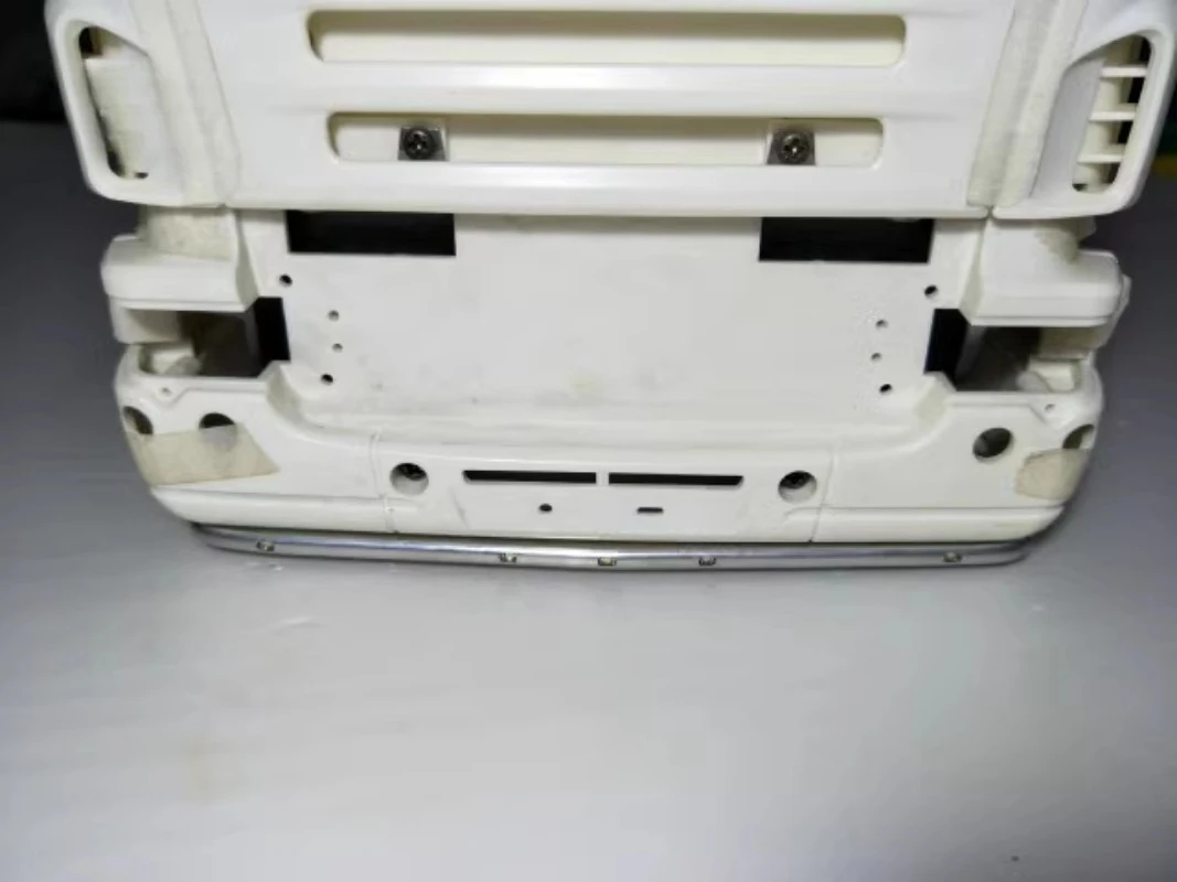 Accesorios de luces LED inferiores delanteras de aleación de aluminio para camión Tamiya RC 1/14 remolque volquete Scania 56323 R620 R470 piezas de mejora