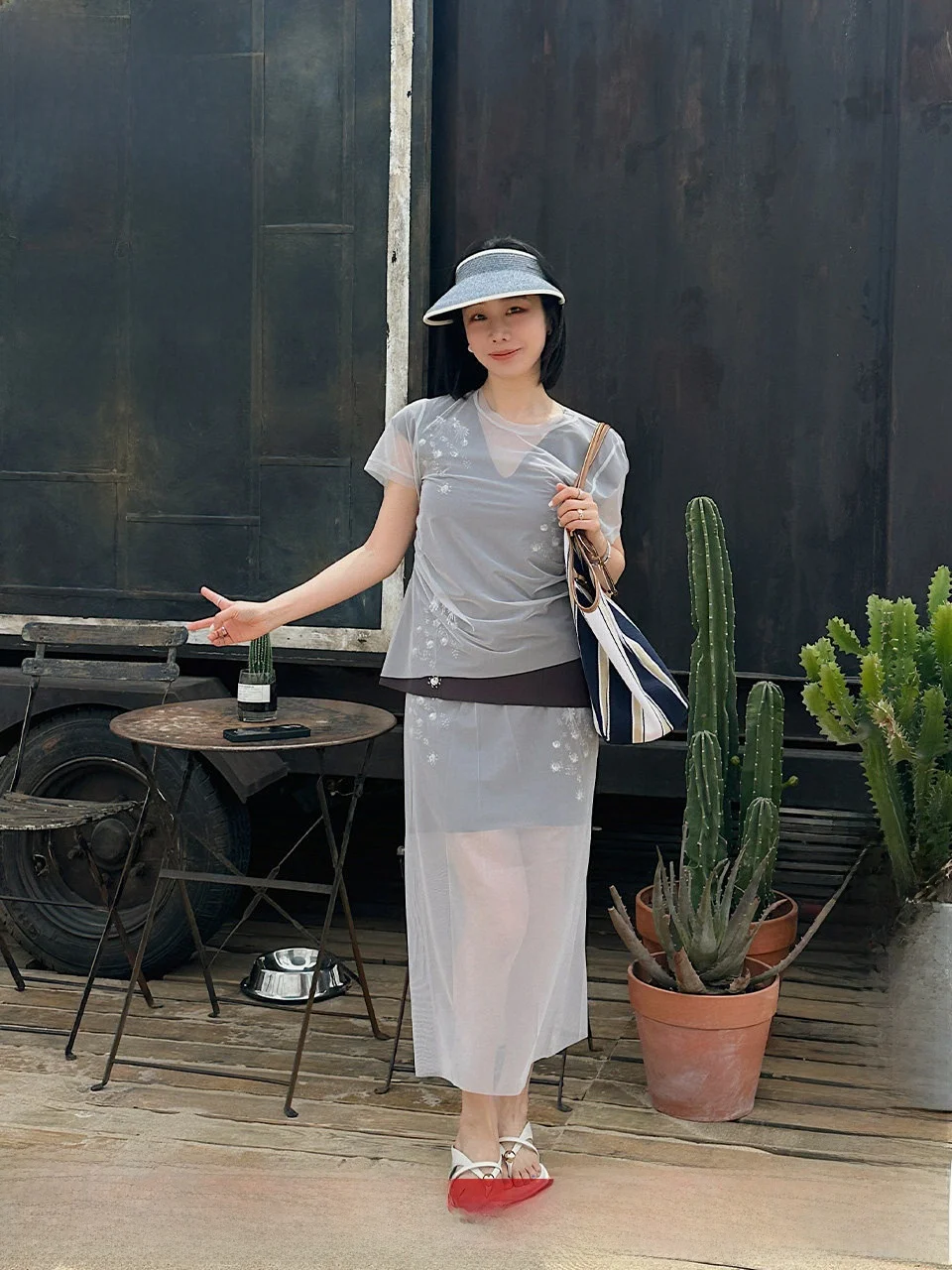 

Комплект из топа и юбки DearSocute с вышивкой бисером, квадратный круг, весна 2024, ор Све V-Ne, обычная длина