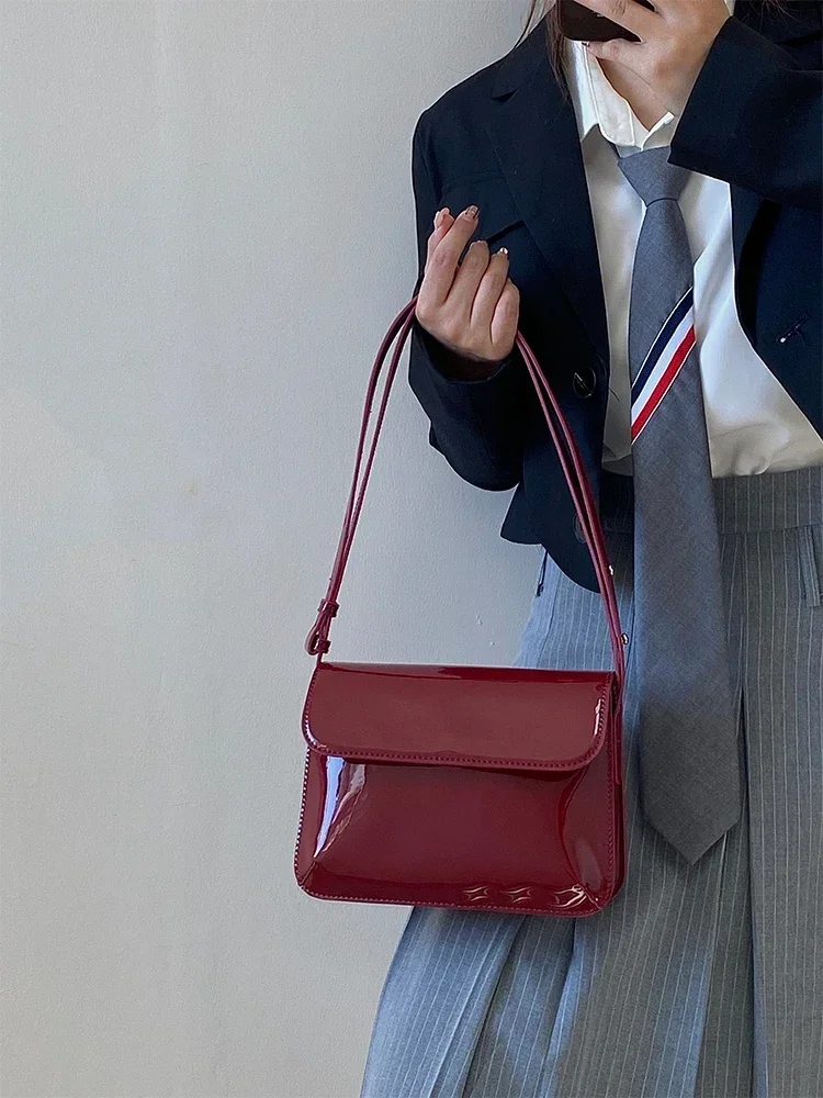 

Retro Patent Leather Women's Underarm Bag Fashion Ladies Small Square Shoulder Messenger Bags Casual Female Purse Handbags