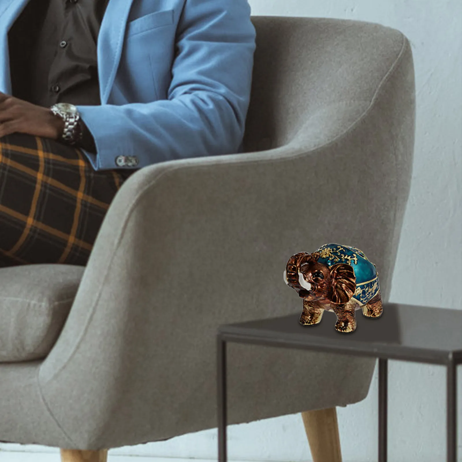 

Elephant Ashtray Zinc Alloy Cigarette Holder Retro Style Vintage Design Home Office Decor Smoke Accessories Animal Shape