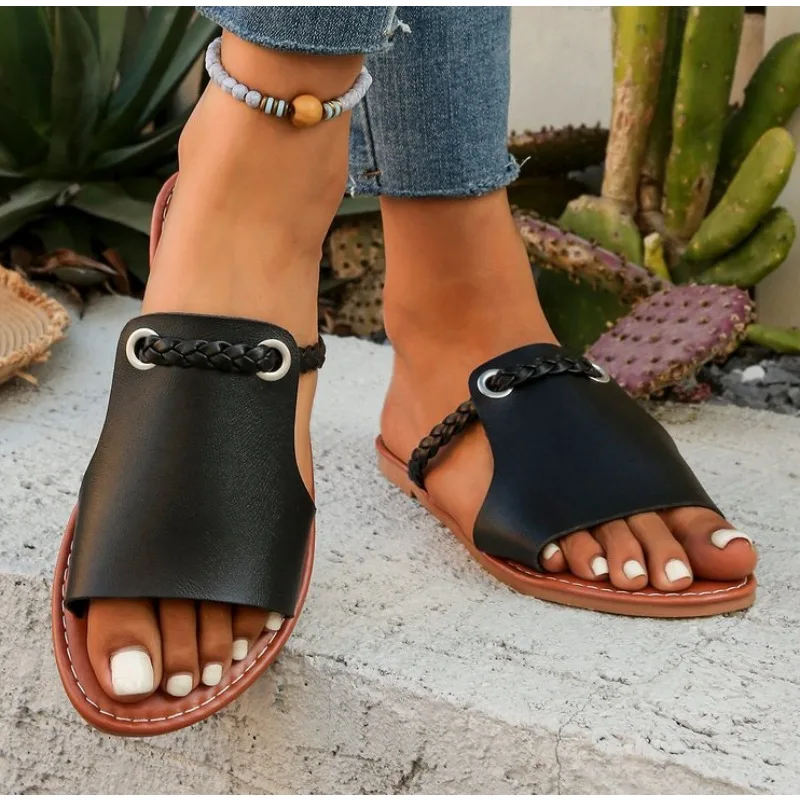 Women Flat Casual Slippers Summer 2025 New Woman Fashion Dress Sandals Beach Bohemian Shoes Femme Home Slides
