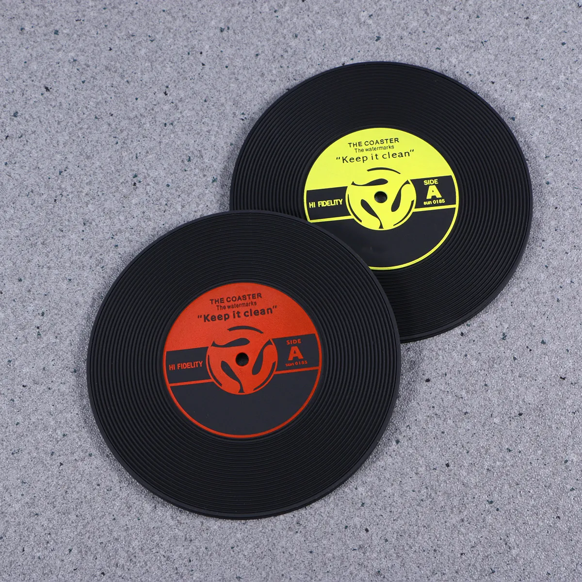 4pcs Colorful Retro Vinyl Record Coasters – Lightweight Creative Cup Mats for Hot & Cold Drinks, Music Lover Gift