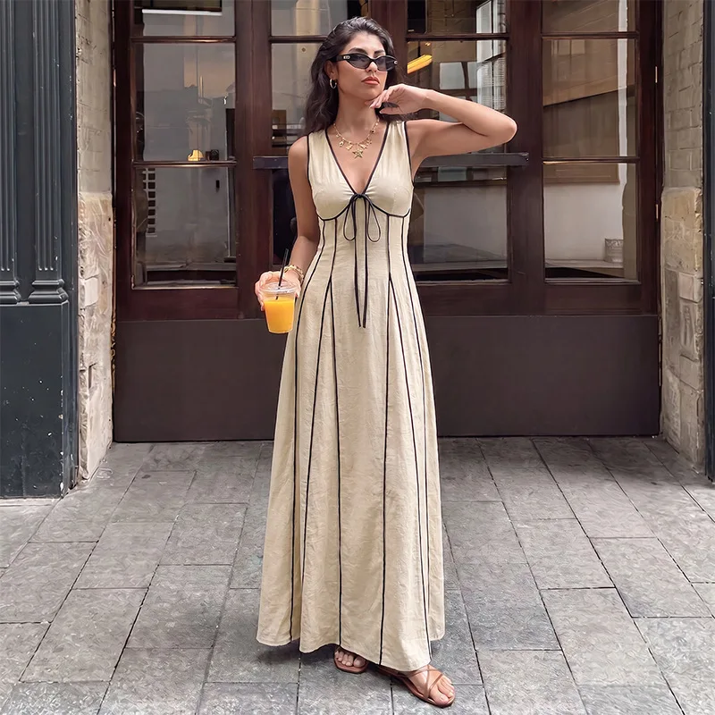 

2026 summer new temperament commuter style lace-up contrasting color V-neck sleeveless dress women