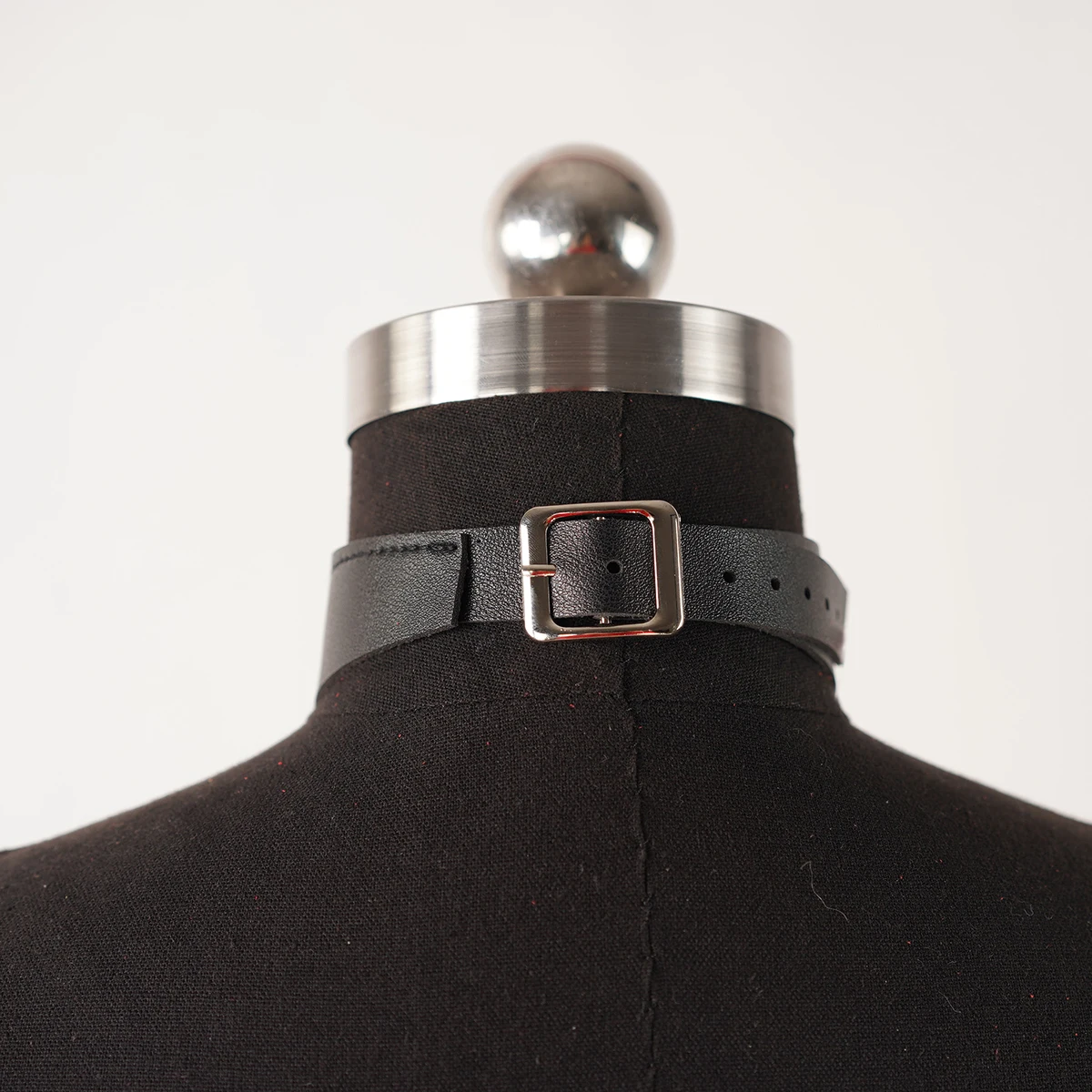 Punk-Gothic Verstellbares PU-Leder Weites O-Ring-Halsband, Tägliches Halsaccessoire für Dating, Party, Halloween-Cosplay und Geburtstag – Detail 7