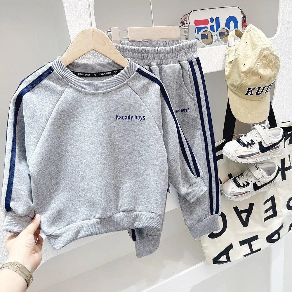 Boys' autumn tracksuit pants 2024 new mid-sized children's autumn western-style hoodie two-piece boys' top trend image 2