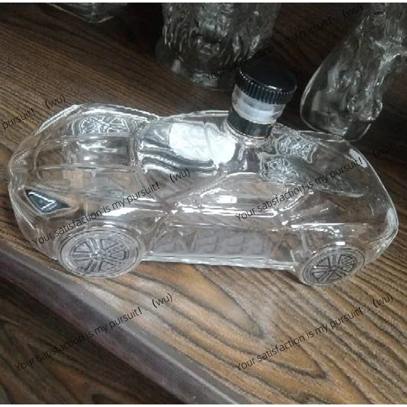 Creative car model wine glass bottle, interesting transparent wine dispenser, wine bottle bar decoration gift