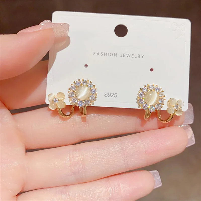 1Pair Crystal Cat Eye Stone Flower Stud Earrings For Women Exquisite Simple Fashion Zircon Earring Party Jewelry Gifts